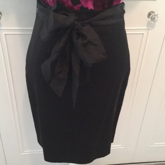 Ann Taylor Silk Blouse & Skirt set - Picture 6 of 8